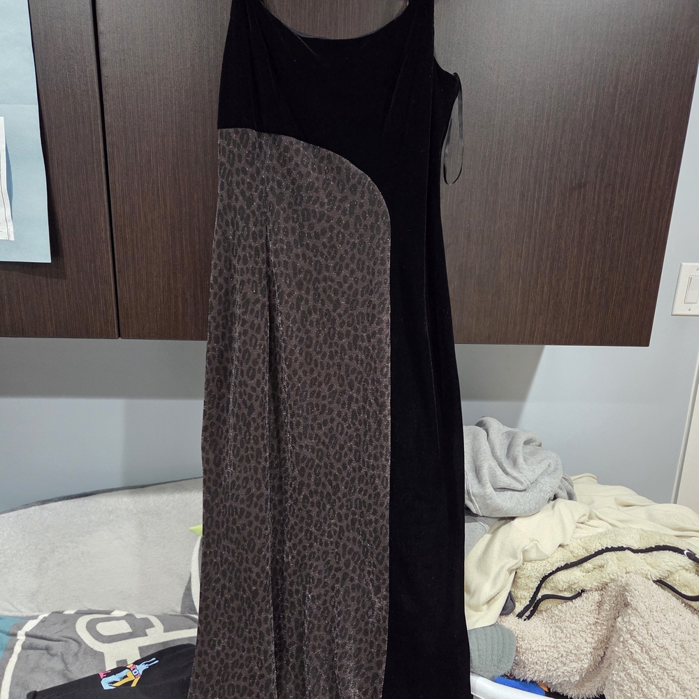 Scott McClintock Black and Gray Maxi Dress